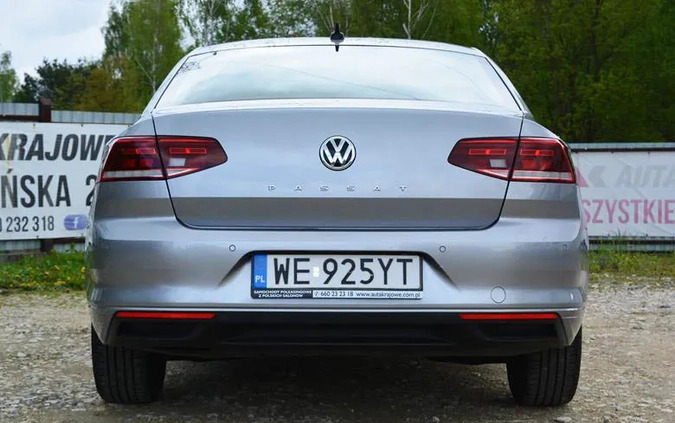 Volkswagen Passat cena 79900 przebieg: 122000, rok produkcji 2020 z Moryń małe 596